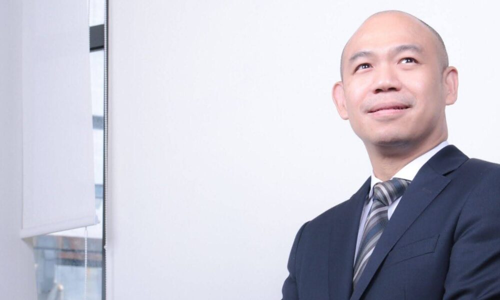 Eddie Choong’s Path from Engineering to Infrastructure Strategy and Analytics Leadership at Simplexify Consulting